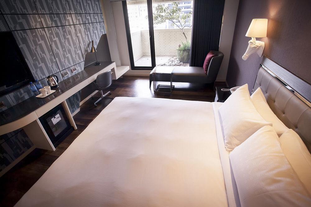 Royal Group Hotel Minghua Branch Kaohsiung Esterno foto